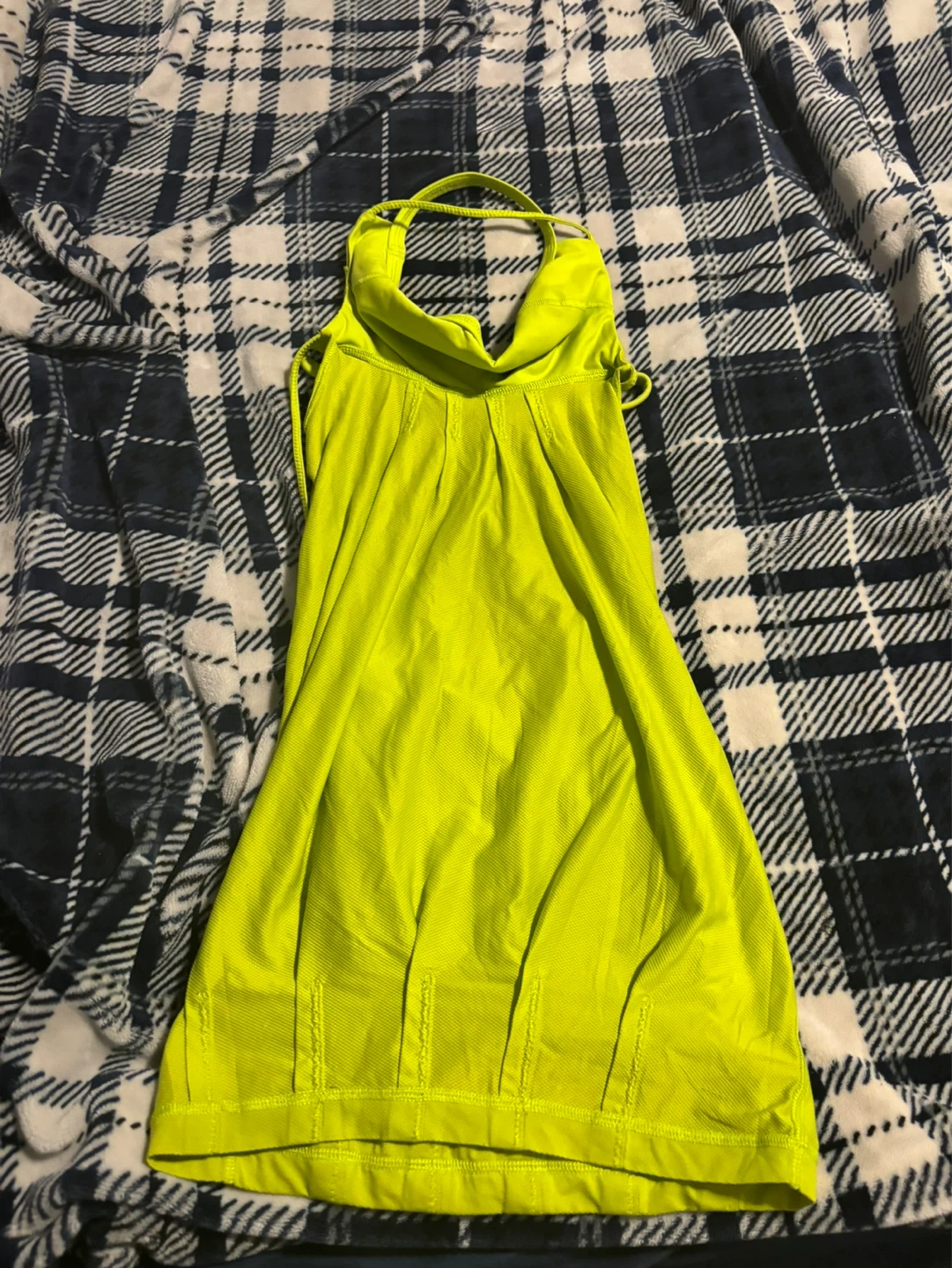 Women size 2 lululemon tank