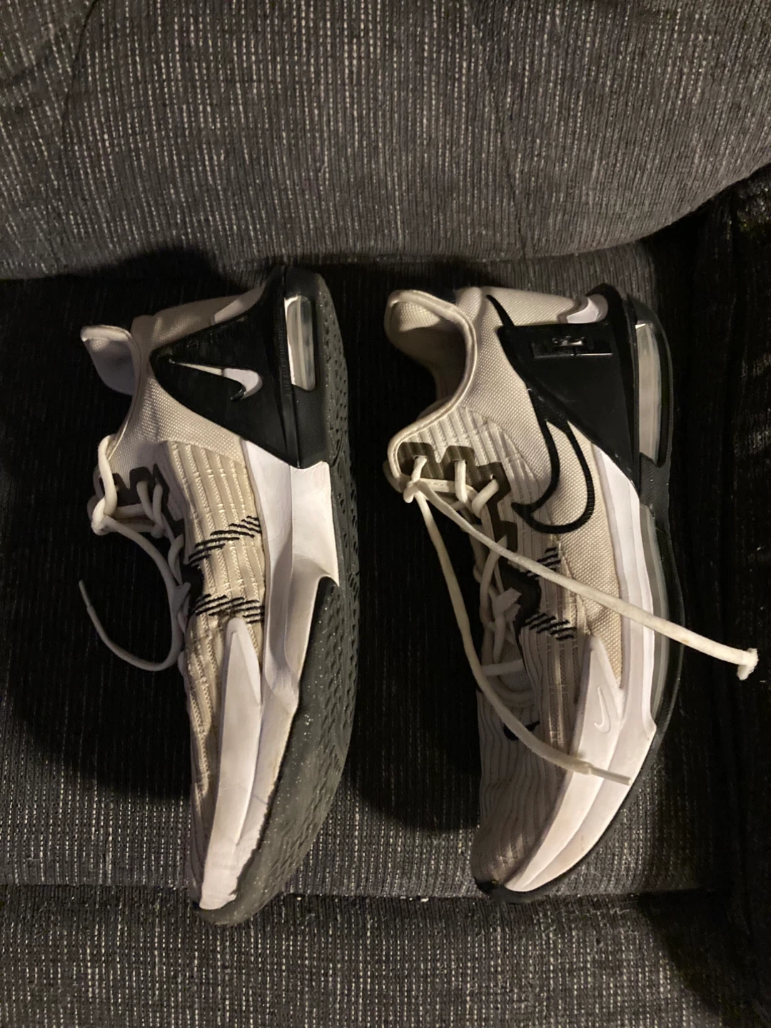 Nike LeBron Witness 7 Men's Basketball Shoes - photo 3