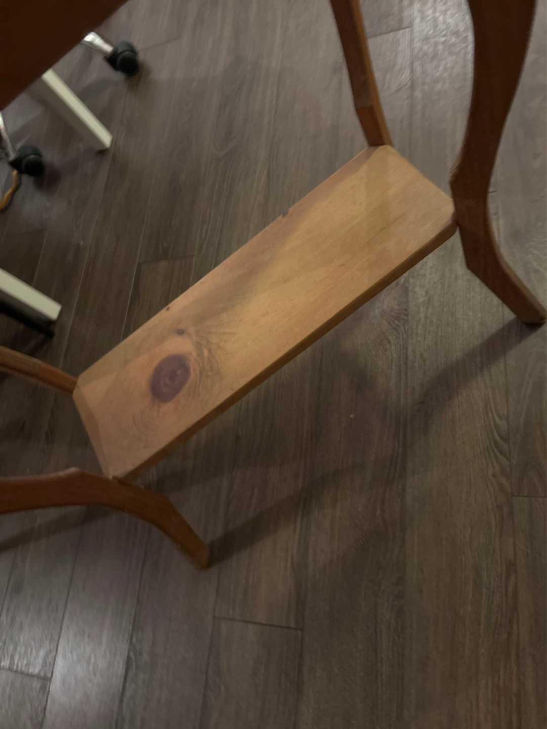 Wooden accent table - photo 2