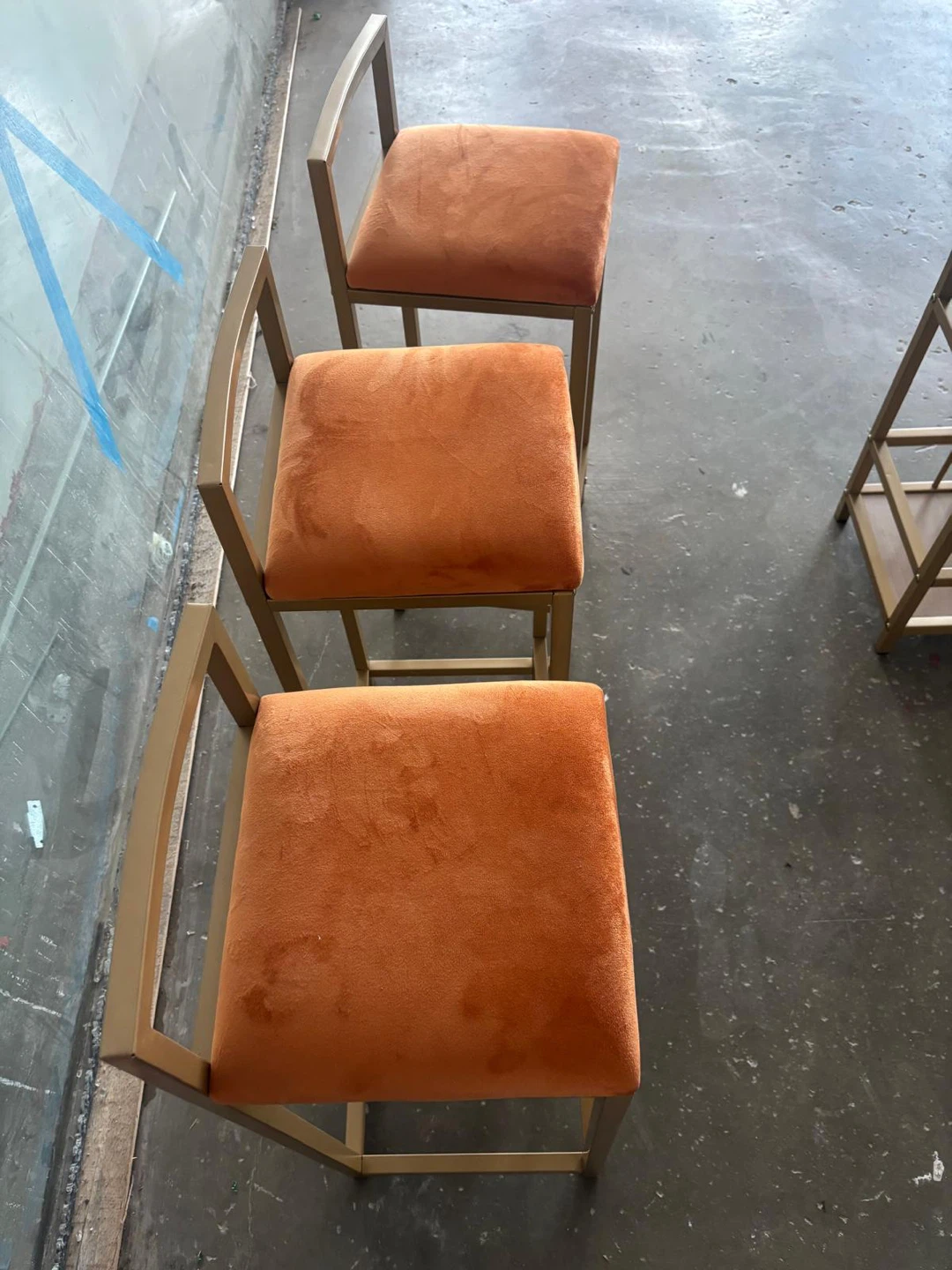 Bar Table and 3 Stools Set - Gold Frame, Orange Velvet Seats - photo 3
