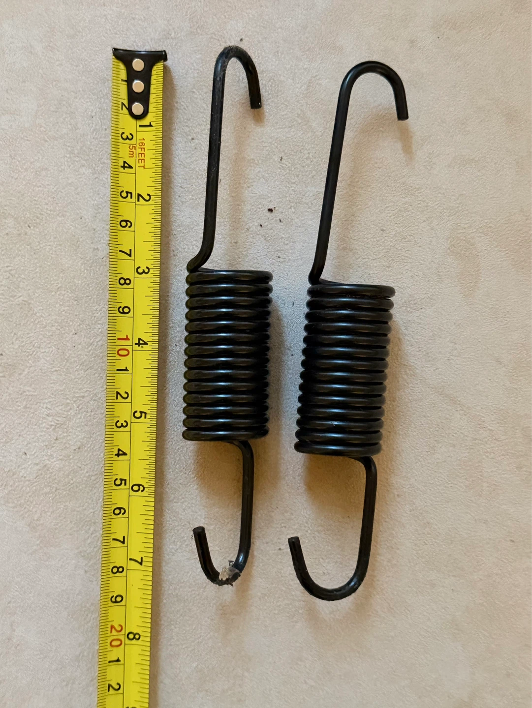 Set of 2 Black Metal Extension Springs