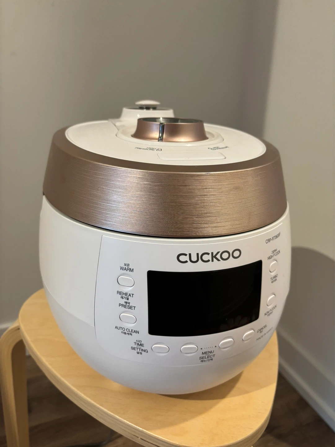 CUCKOO 6-Cup Rice Cooker