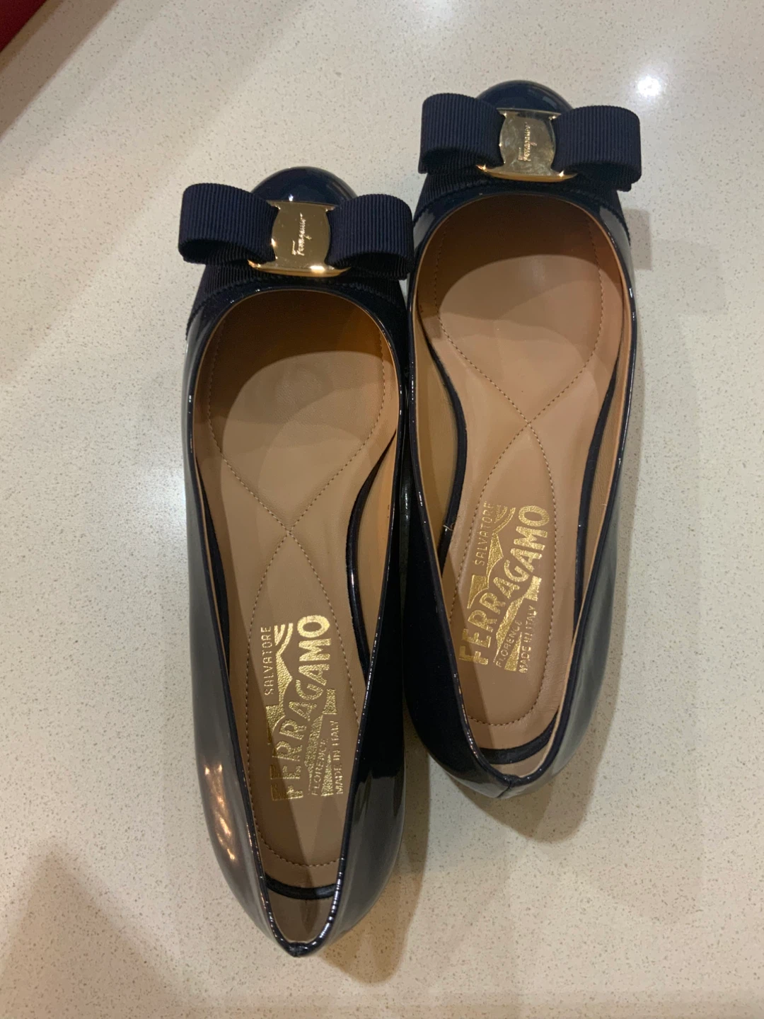 Salvatore Ferragamo Varina Navy Ballet Flats Size 5.5