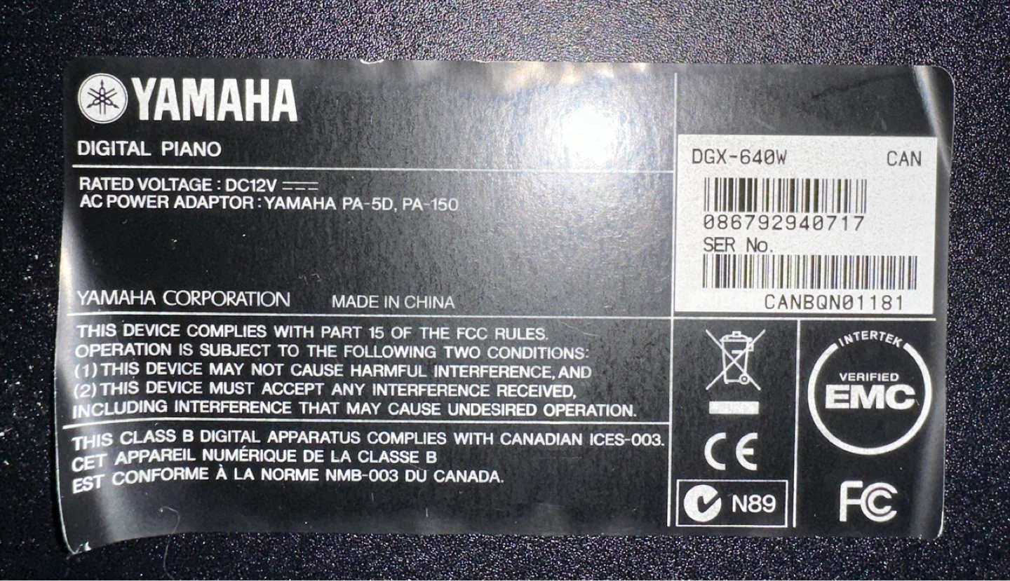 Yamaha Portable Grand DGX-640 Digital Piano - photo 4