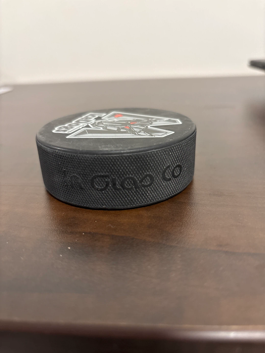 Mississauga IceDogs Hockey Puck - photo 4