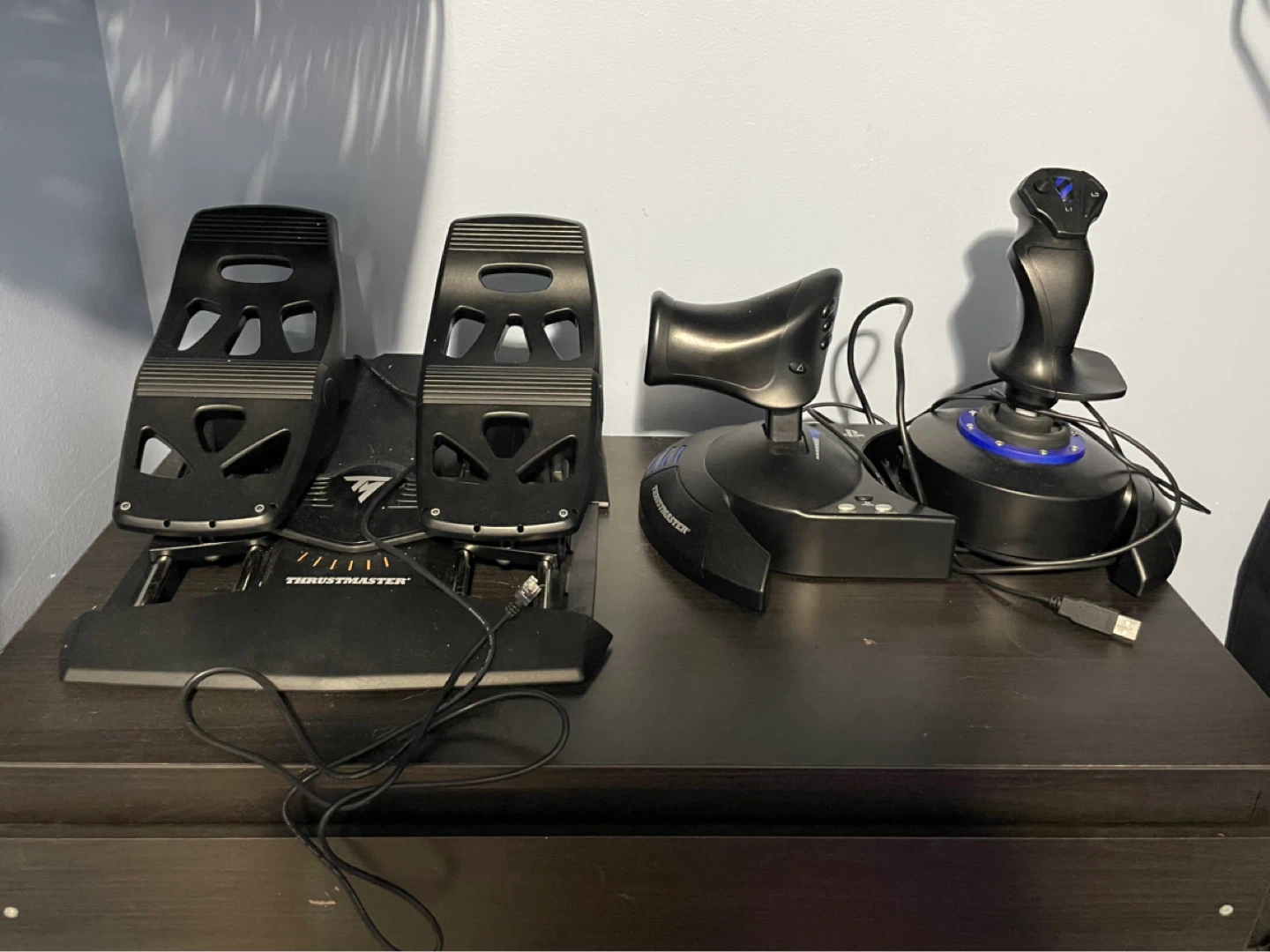 Full logitech g29 racing sim and thrust master flight sim