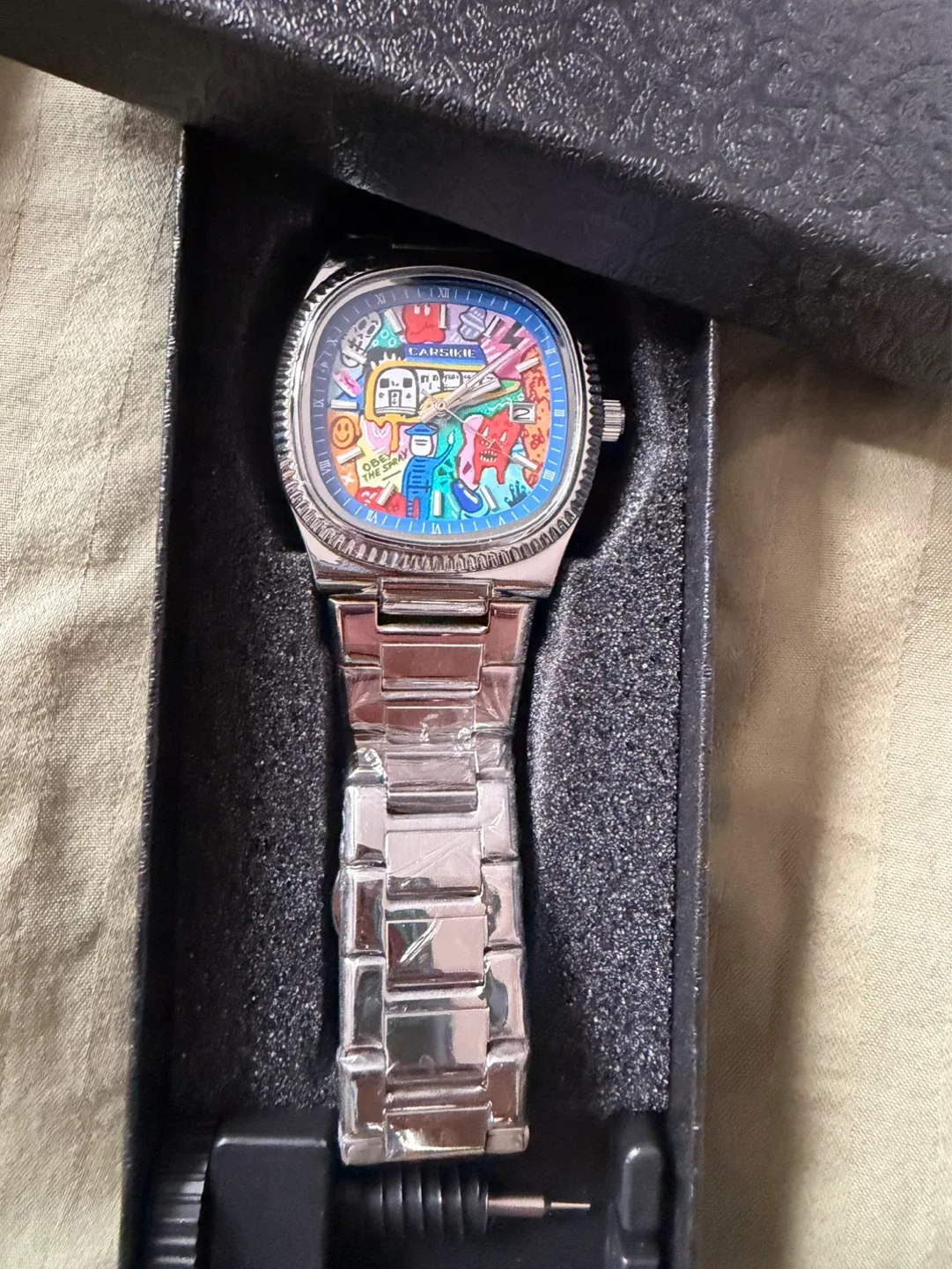 CARSBIE Watch with Colorful Doodled Dial