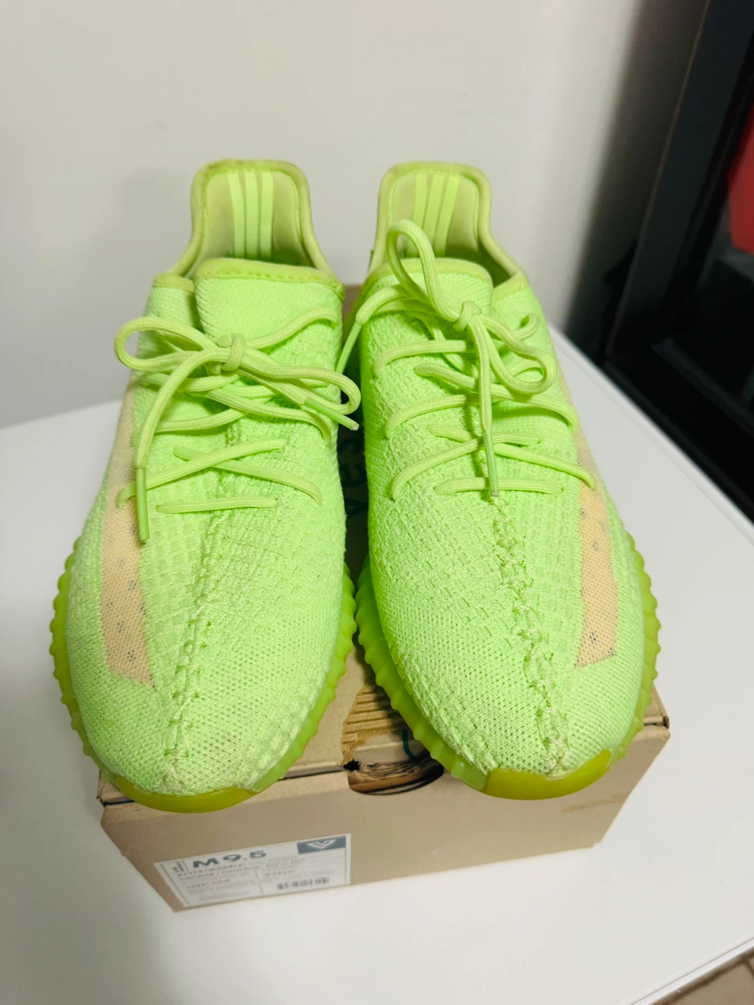 Adidas Yeezy Boost 350 V2 glow - photo 5