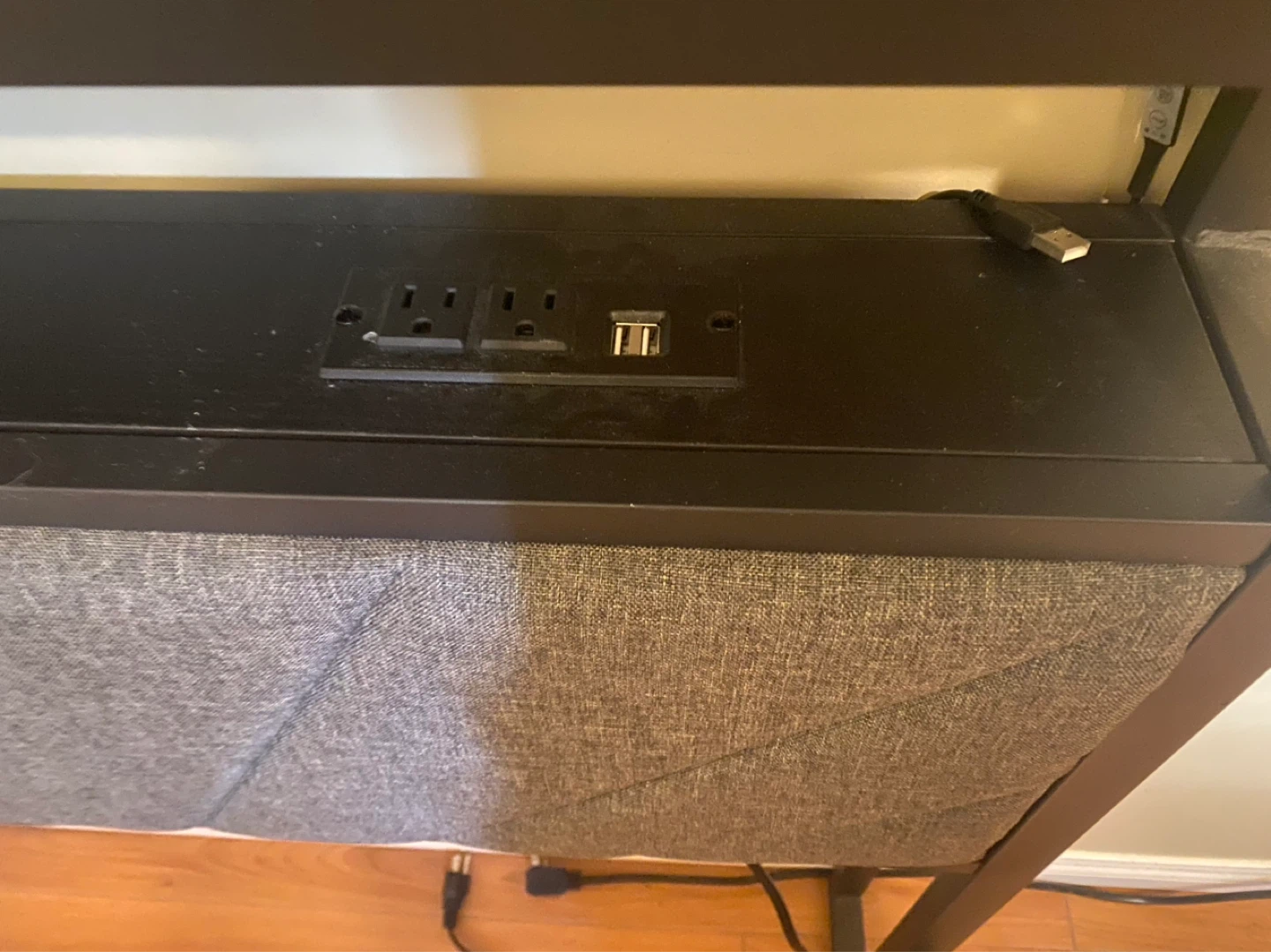 Bed Frame with Built-in Charging Station - photo 4