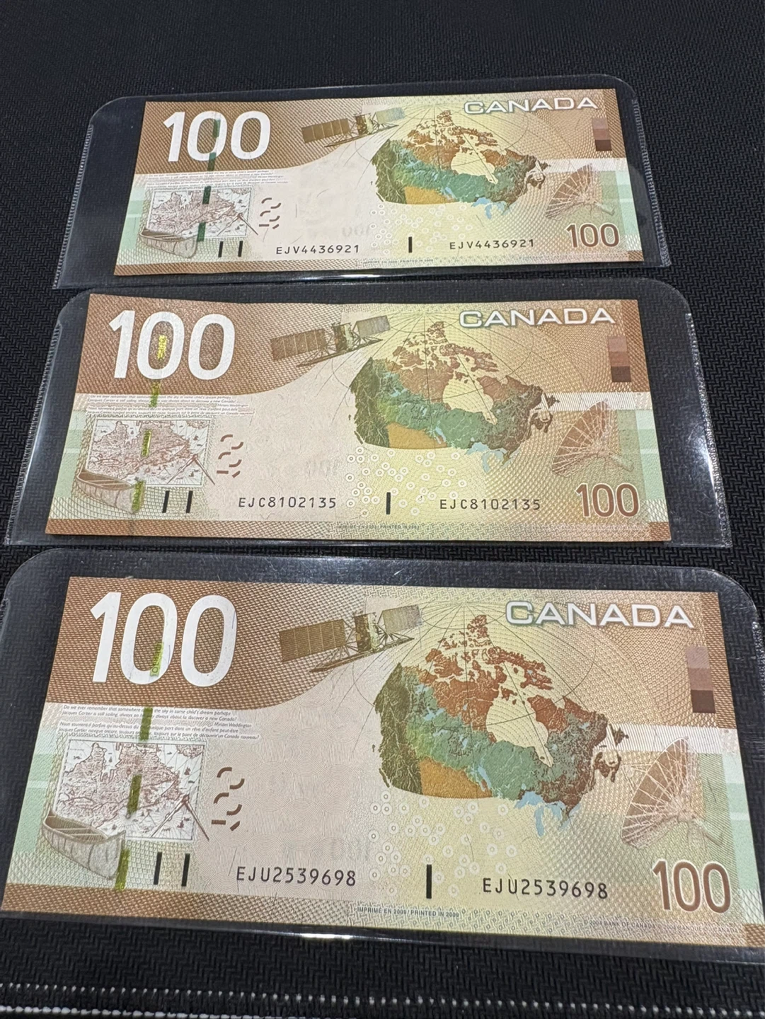 Canada 100 Dollar Bills (2004 Series) good condition - photo 2