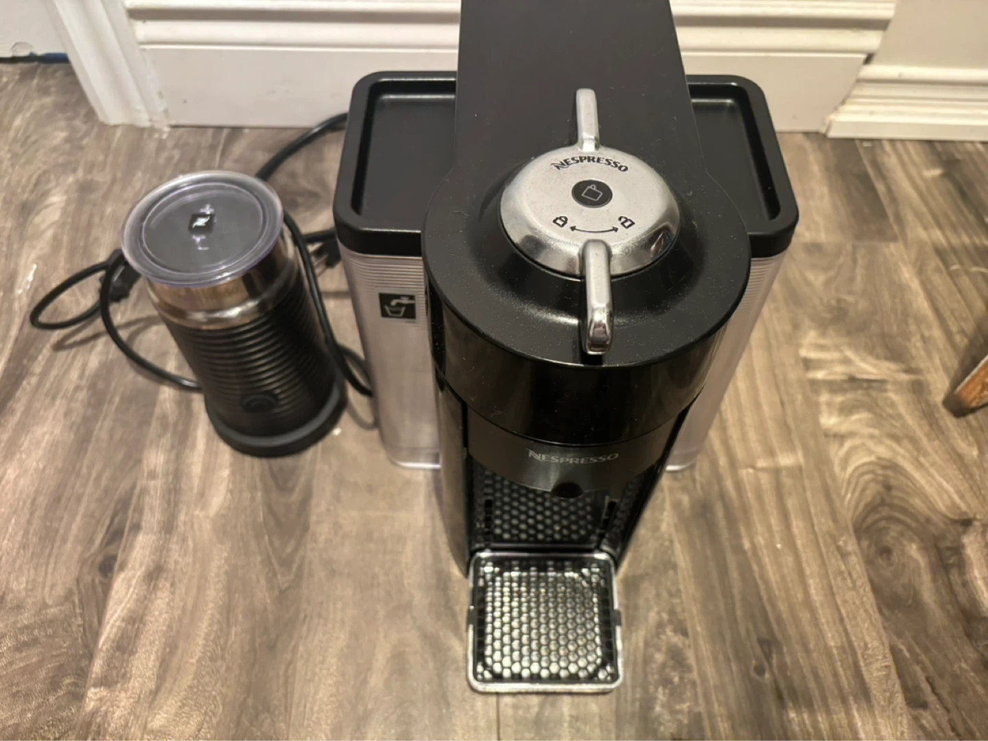 Nespresso Vertuo Coffee and Espresso Machine with Aeroccino - photo 3