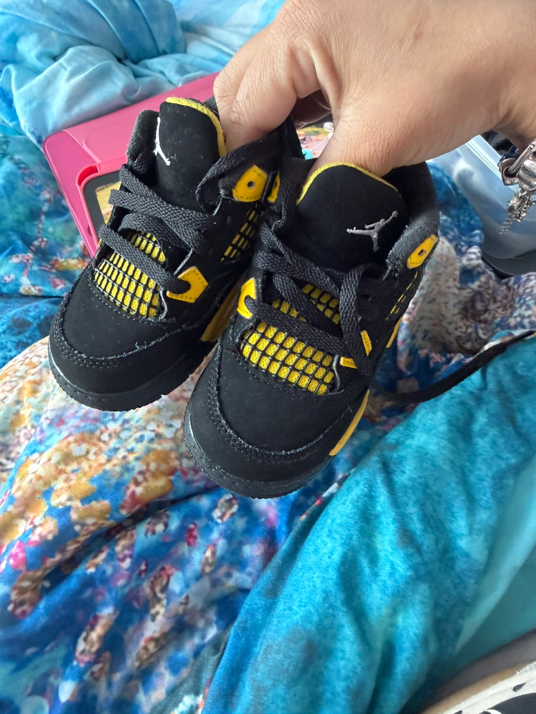 Jordan 4 Toddler Shoes Black Yellow - photo 2
