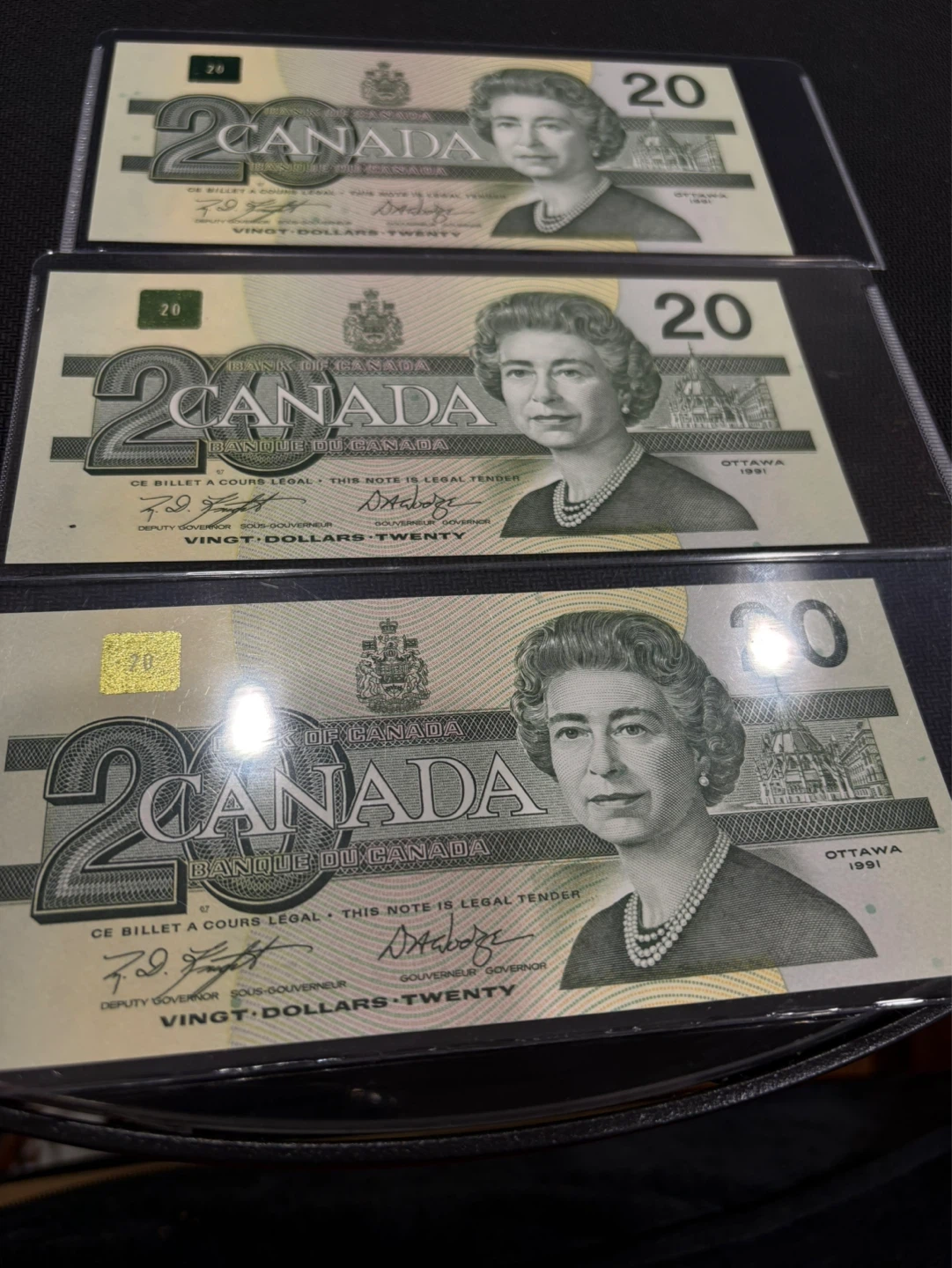 3x Canada $20 Bills - 1991 Series consecutive bank notes