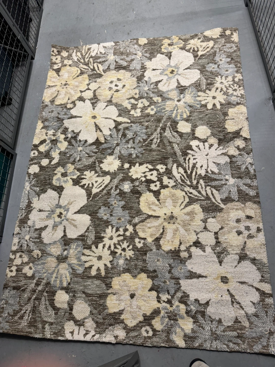 Rachel Zoe Floral Area Rug (5’ x 7’)