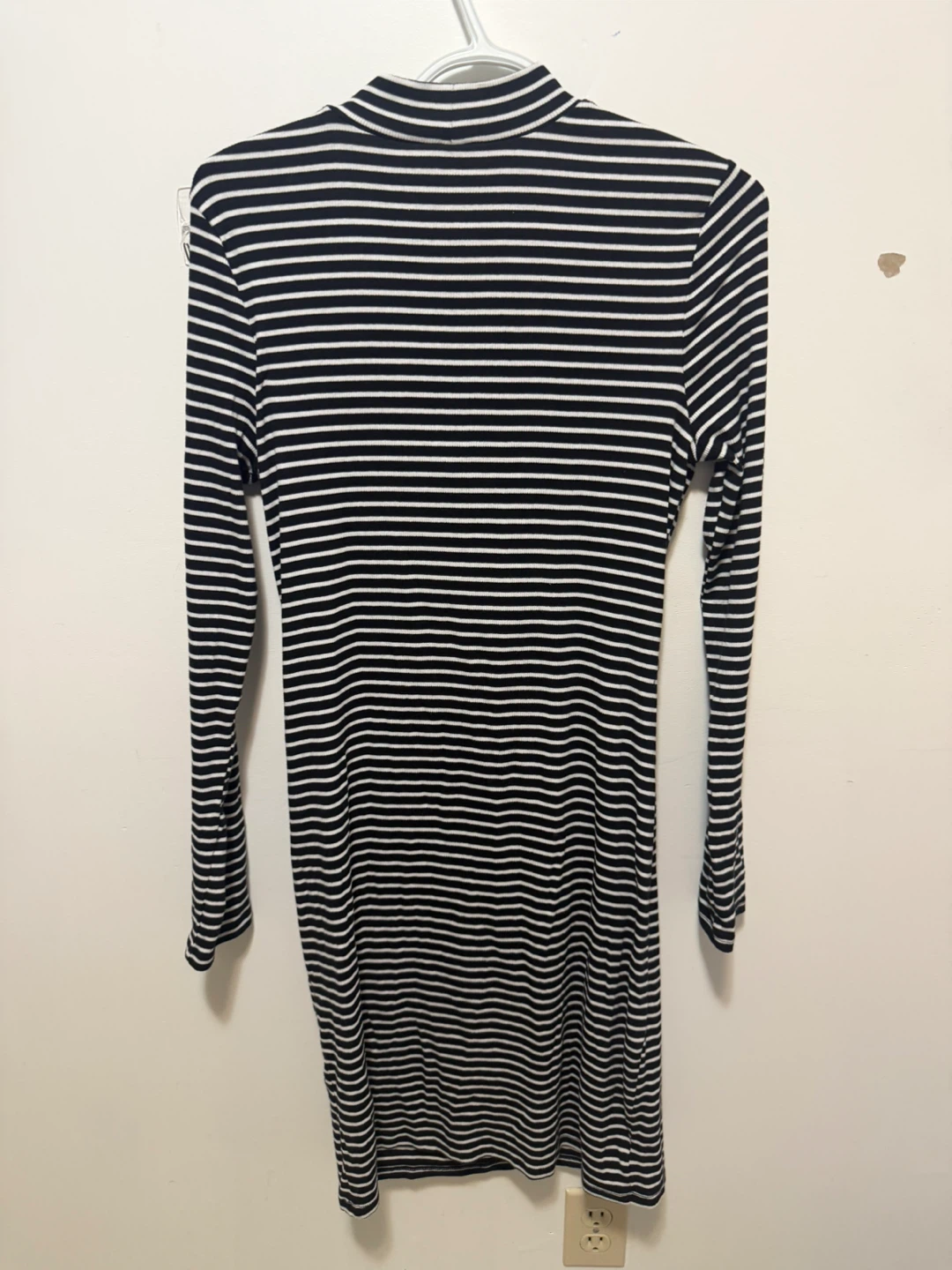 Motherhood Maternity Nursing Dress XL Black & White Stripe - photo 2