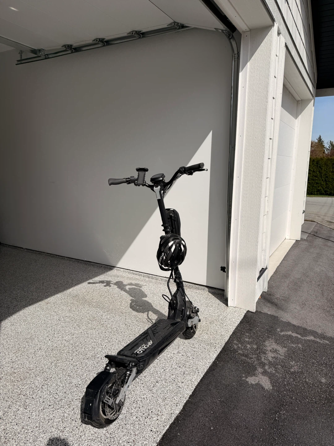Apollo Phantom V3 Electric Scooter