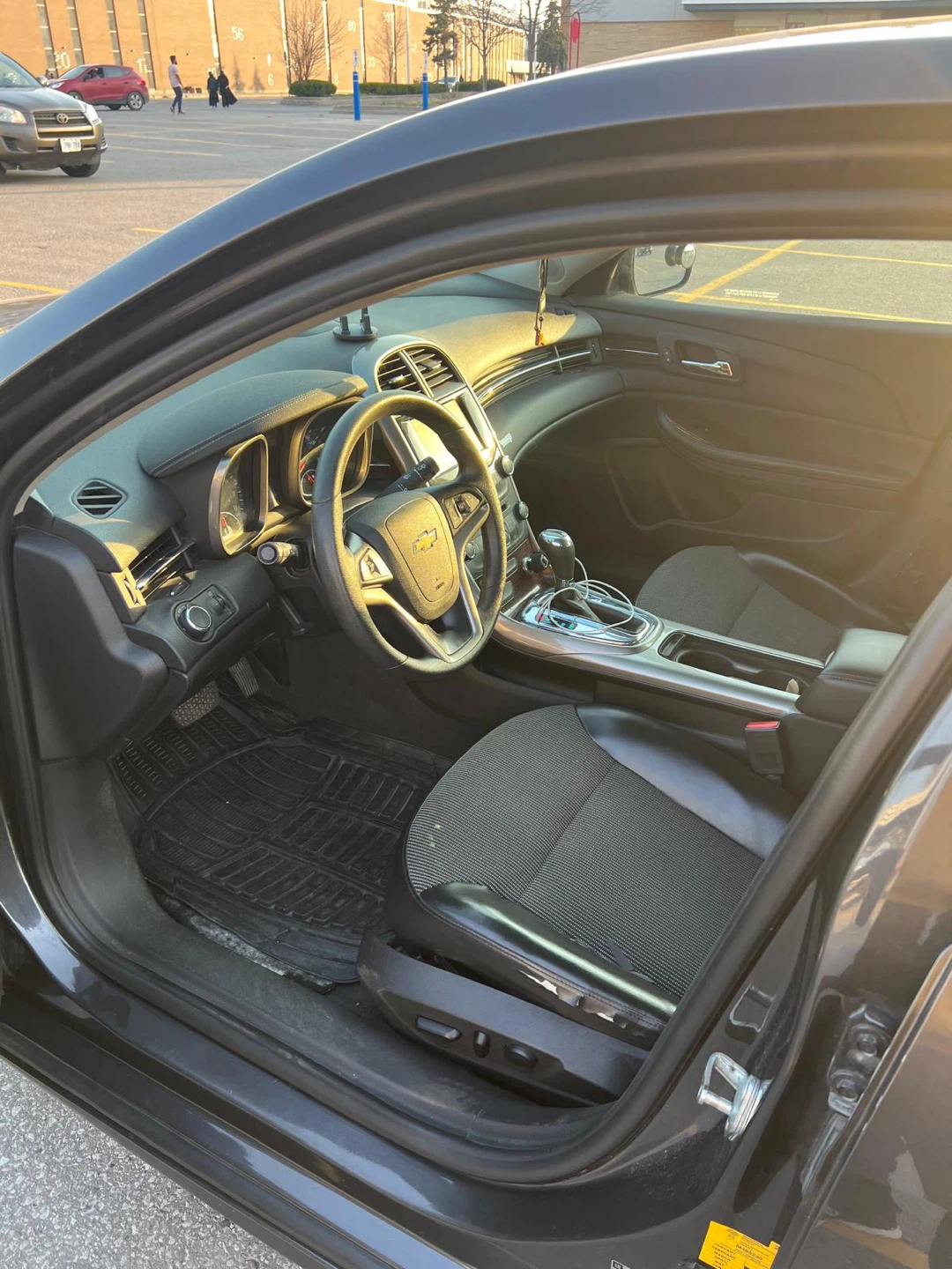 Used Chevrolet Malibu - photo 5