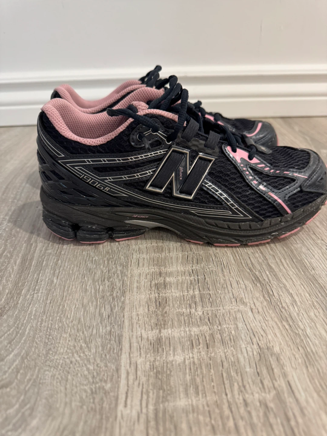 New Balance 1906R Women's Running Shoes Black Pink