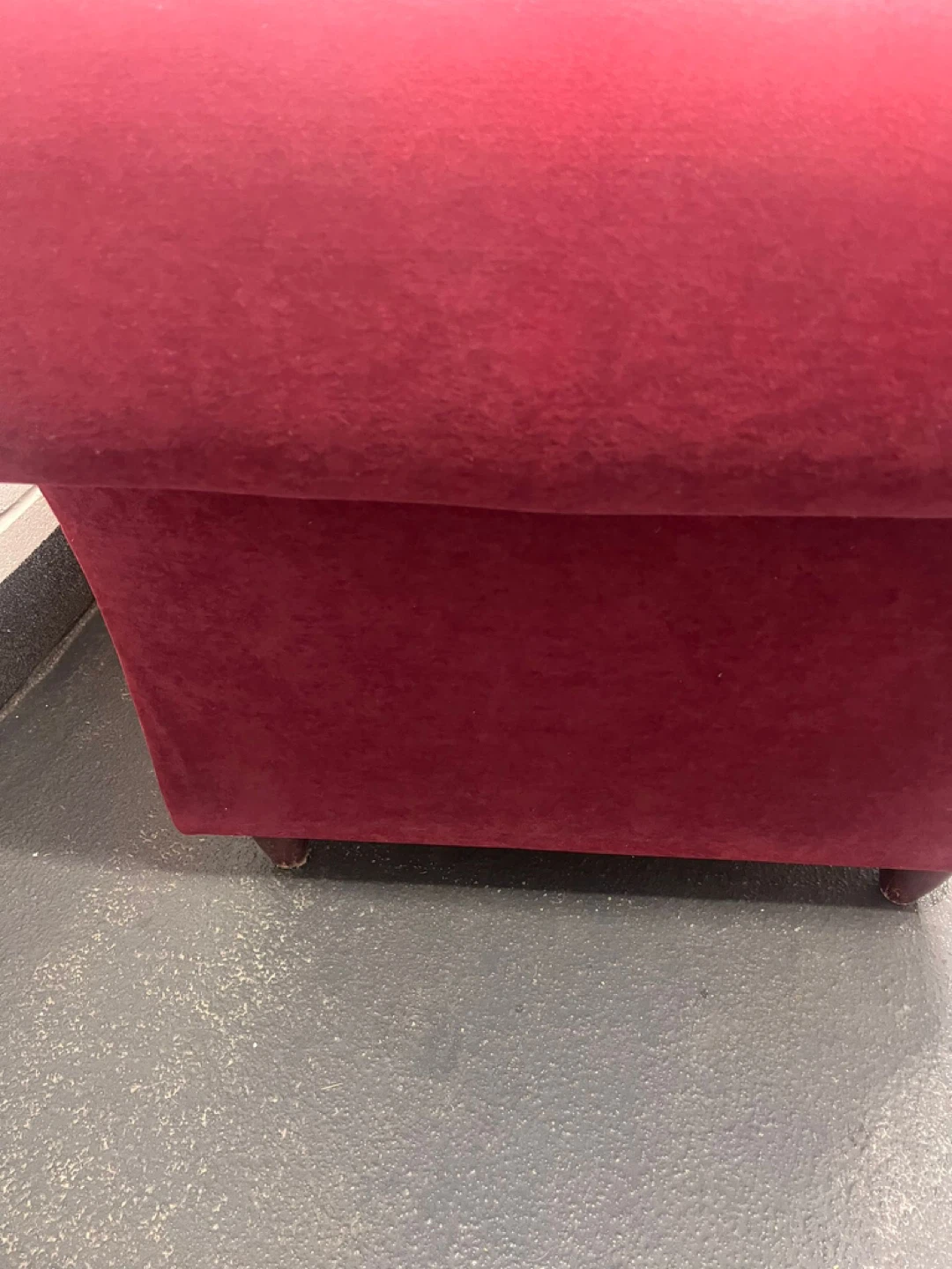 Red Chaise Lounge - photo 4