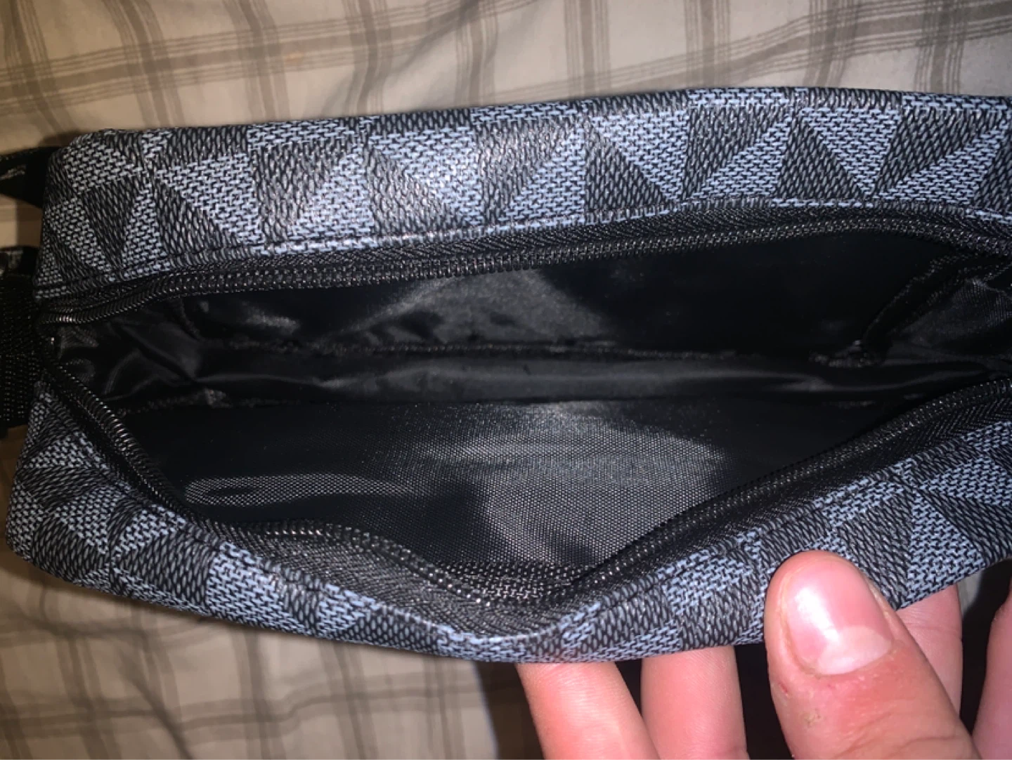 Spraygrounds Crossbody Bag - photo 3