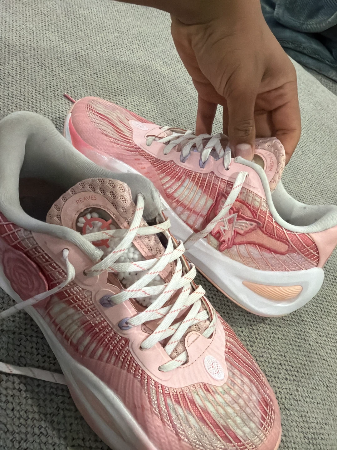 AR1 basketball shoe - photo 2