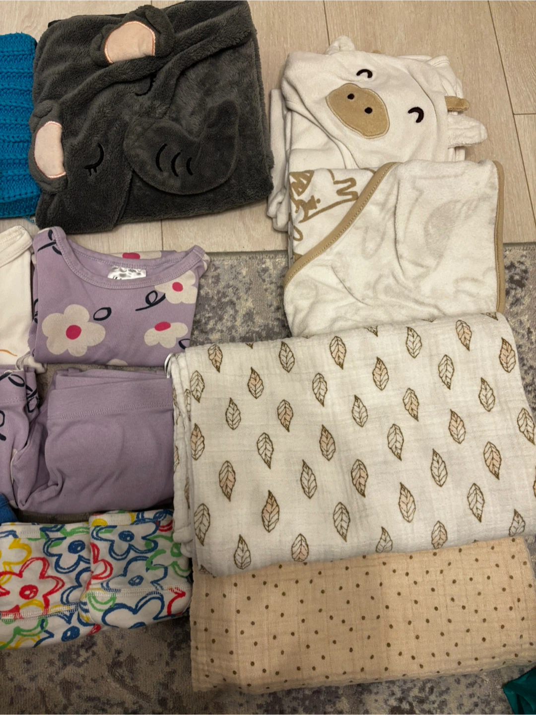Bundle of Toddler Clothes and Accessories - photo 3
