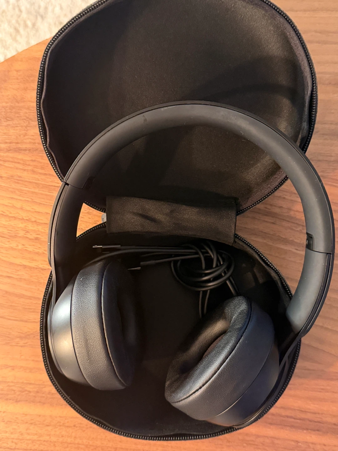 Beats Solo ProWireless Headphones - photo 3