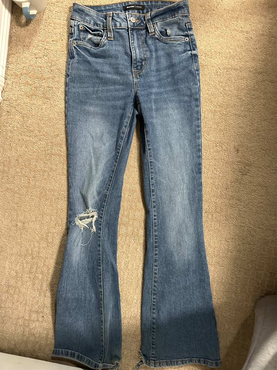 2 pairs of jeans