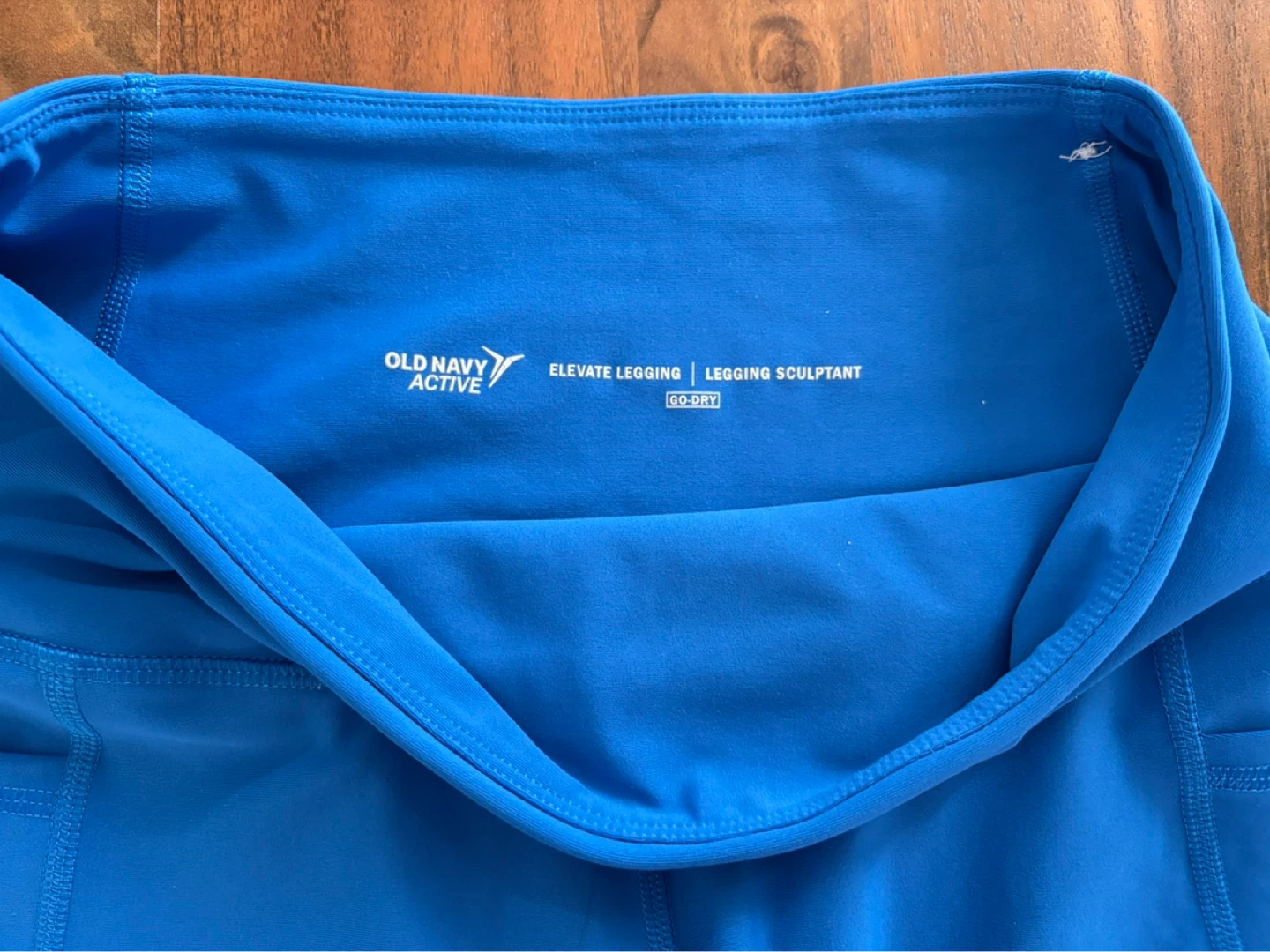 Petit M - like NEW! Active Elevate Legging Sculptant Capri Blue - photo 4