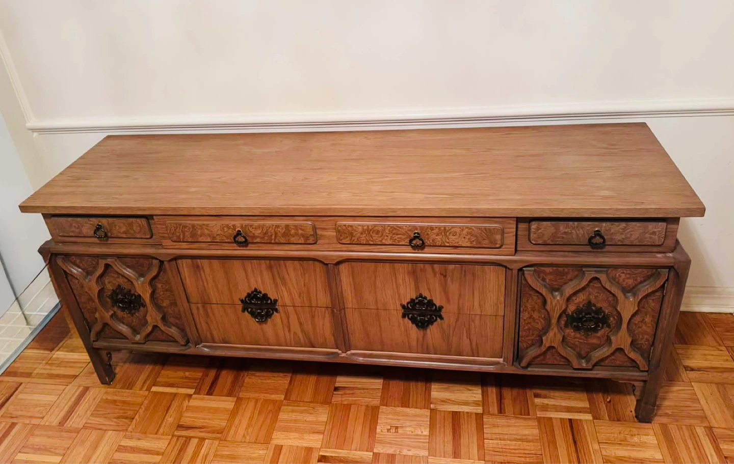 credenza