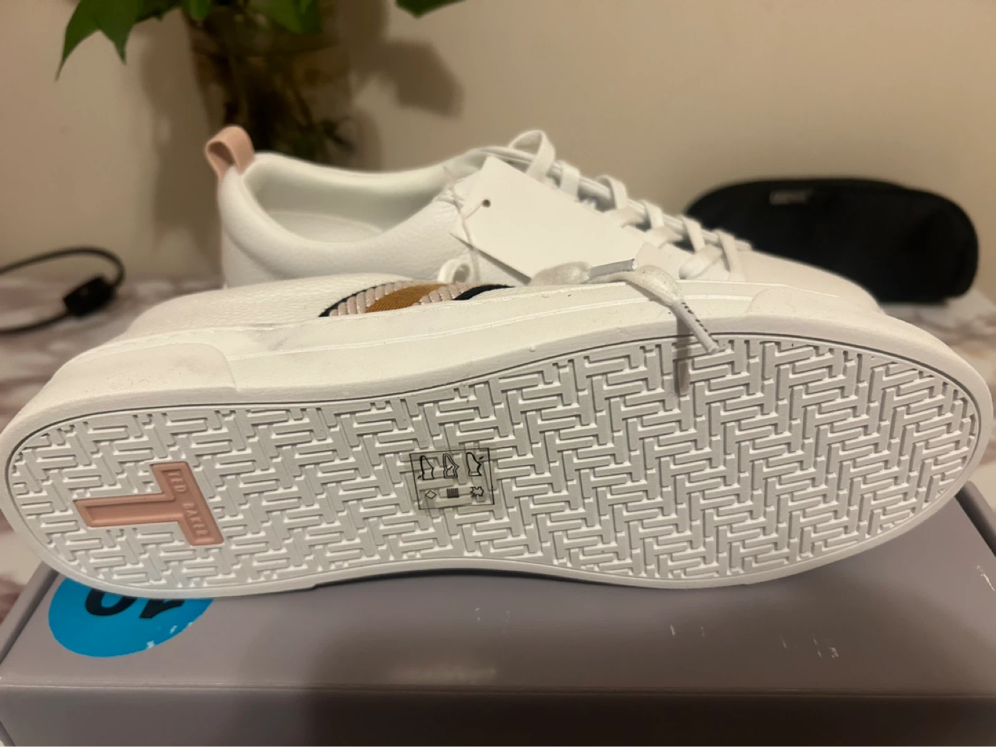 Ted Baker White Leather Sneakers size 10 - photo 4