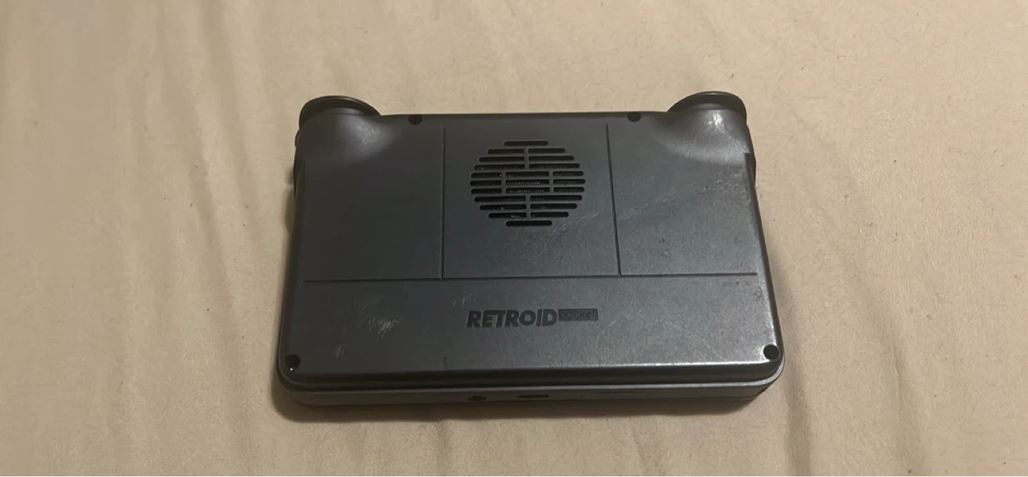 Retroid Pocket Flip 2 SD865 - photo 2