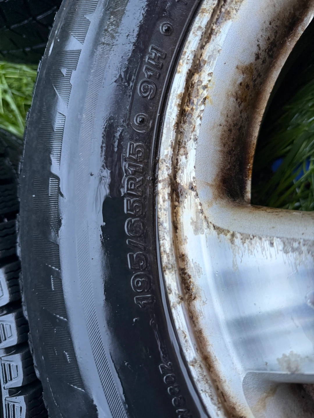 Set of 4 Winter Tires and Rims - photo 2