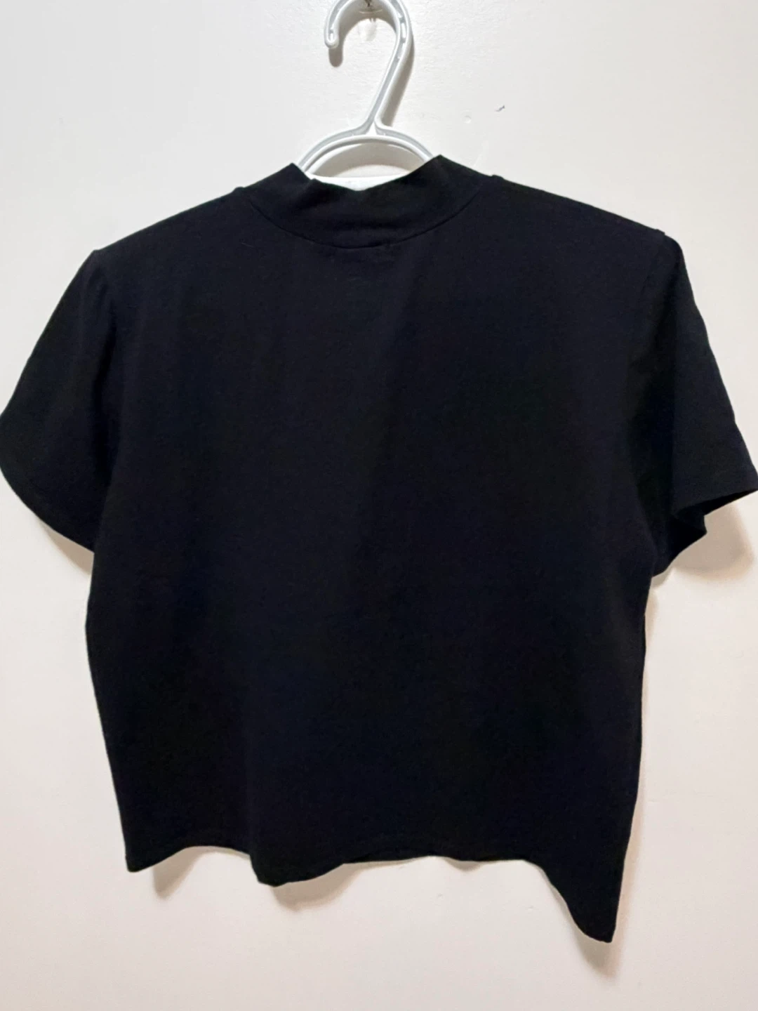 Black Hot Topic Cutout Crop Top XL - photo 4