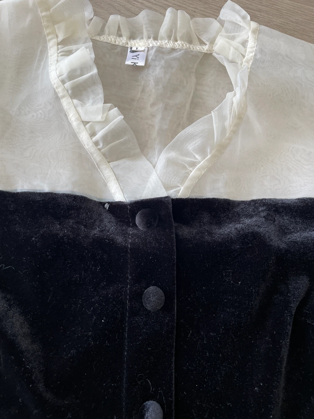 Black and White Velvet Puff Sleeve Dress - photo 2