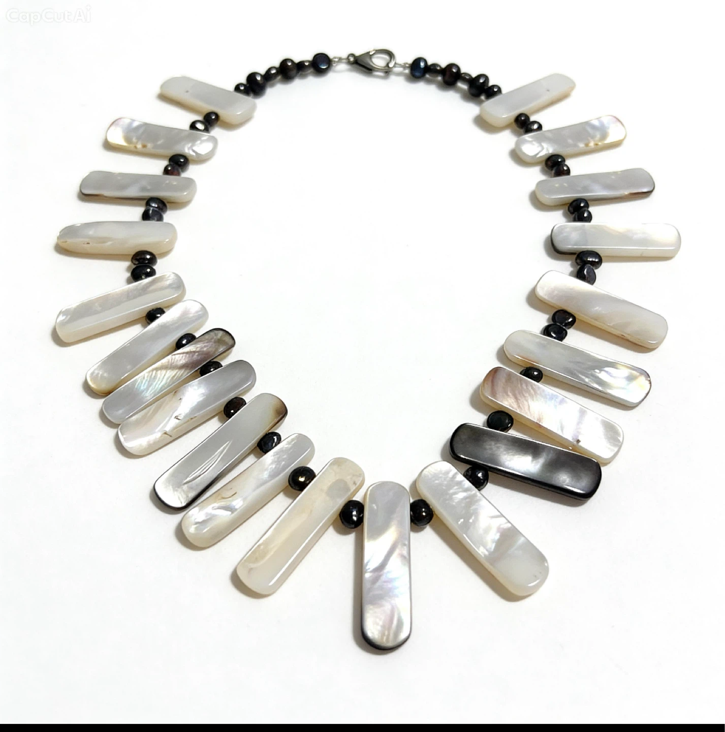 Shell and Dark Bead Statement Necklace - photo 2