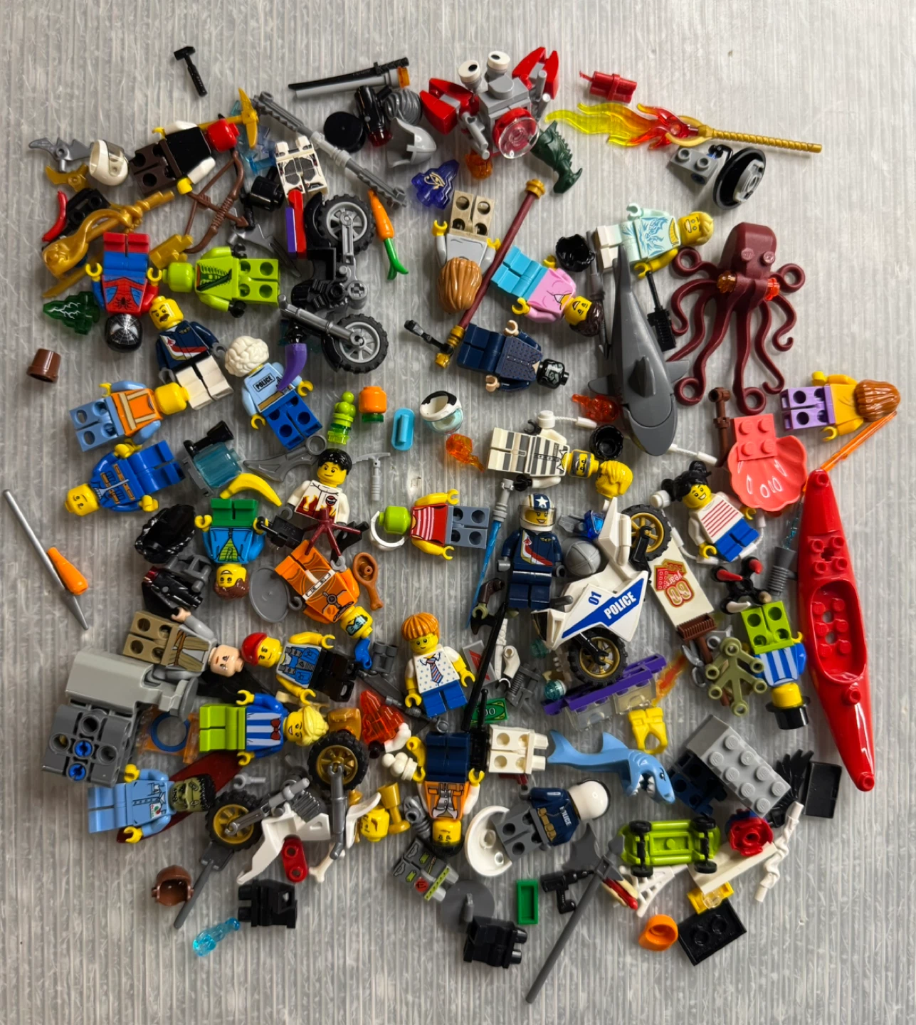 LEGO 48 lbs BULK PARTS LOT Marvel Bionicle Star Wars Ninjago - photo 2