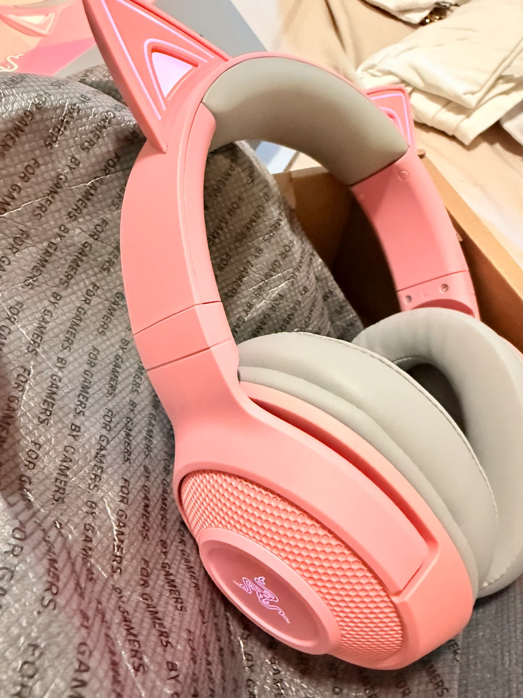 Razer Kraken BT Kitty Edition Wireless Headphones Pink - photo 4
