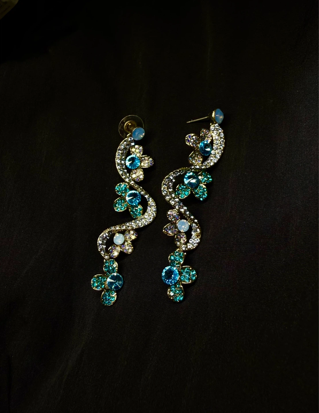 Sparkling Ombre Blue Rhinestone Earrings