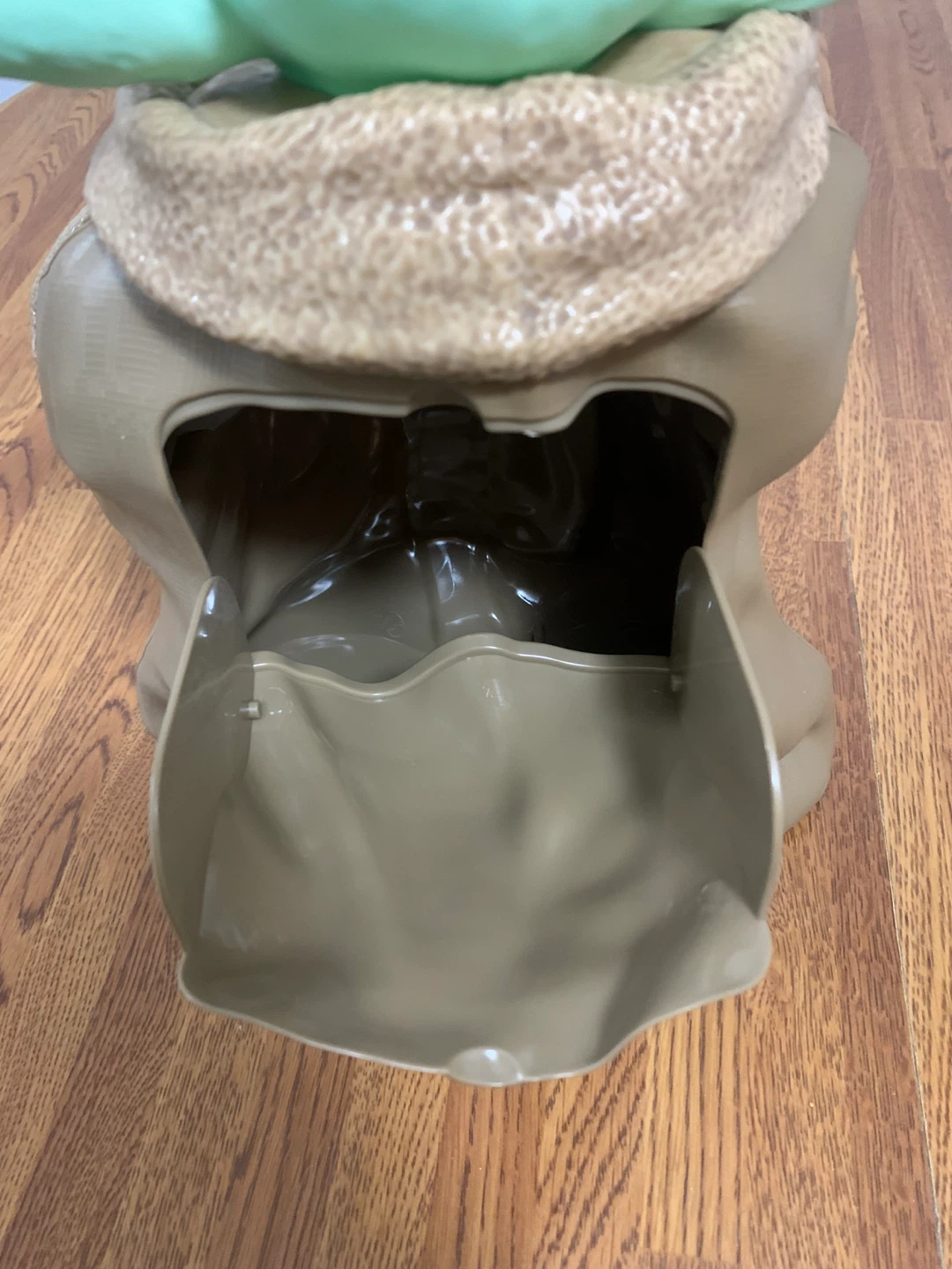 The Mandalorian… (Cinemark Exclusive) Grogu Popcorn Container - photo 5