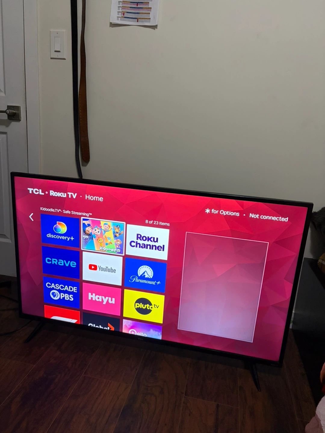 TCL Roku TV 4K HDR 50” - photo 2