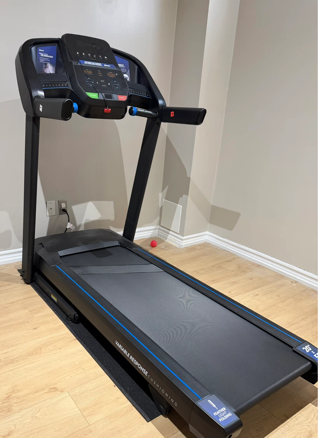 Horizon Fitness T701 Treadmill - photo 3