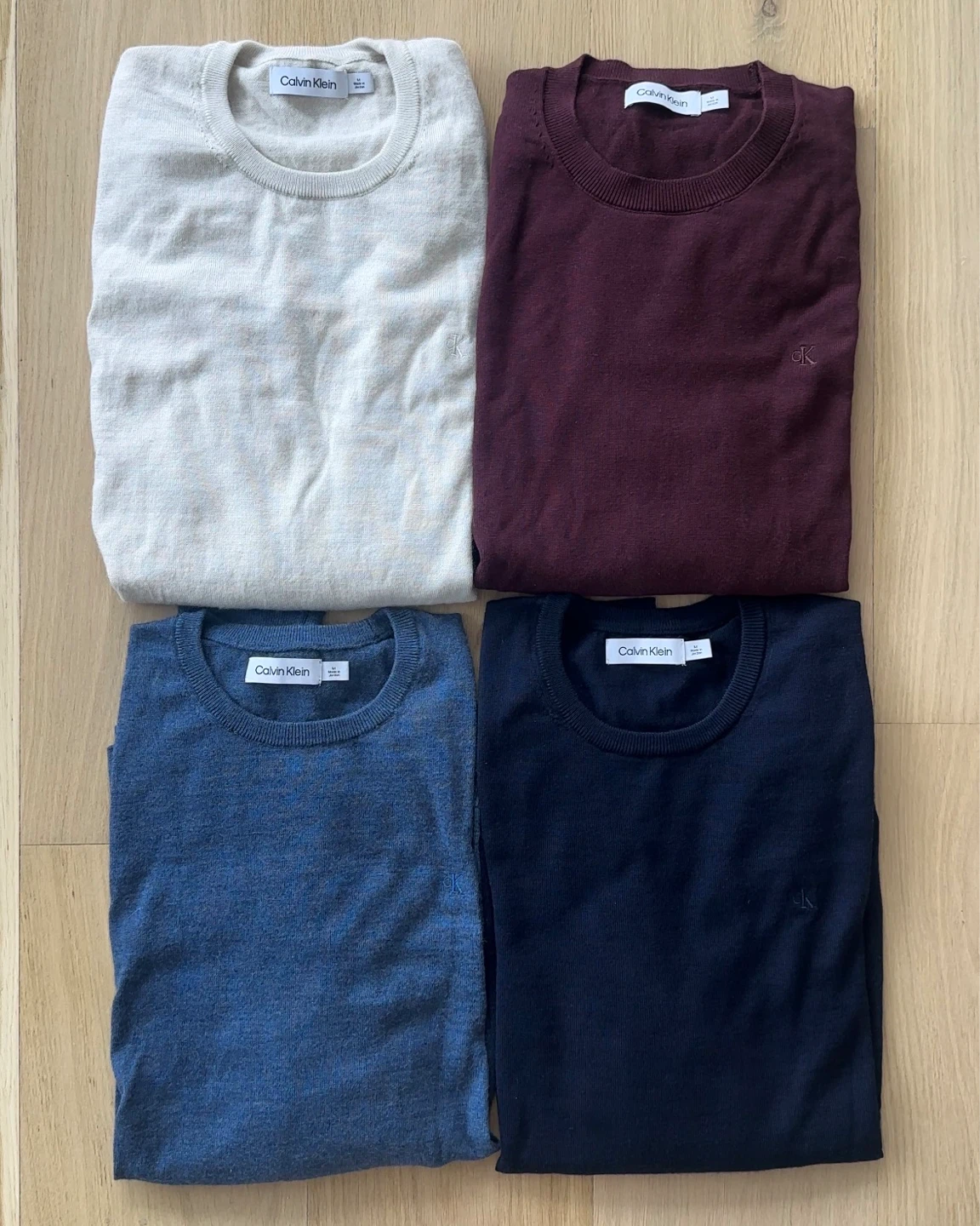 Calvin Klein & Banana Republic Sweaters - photo 2