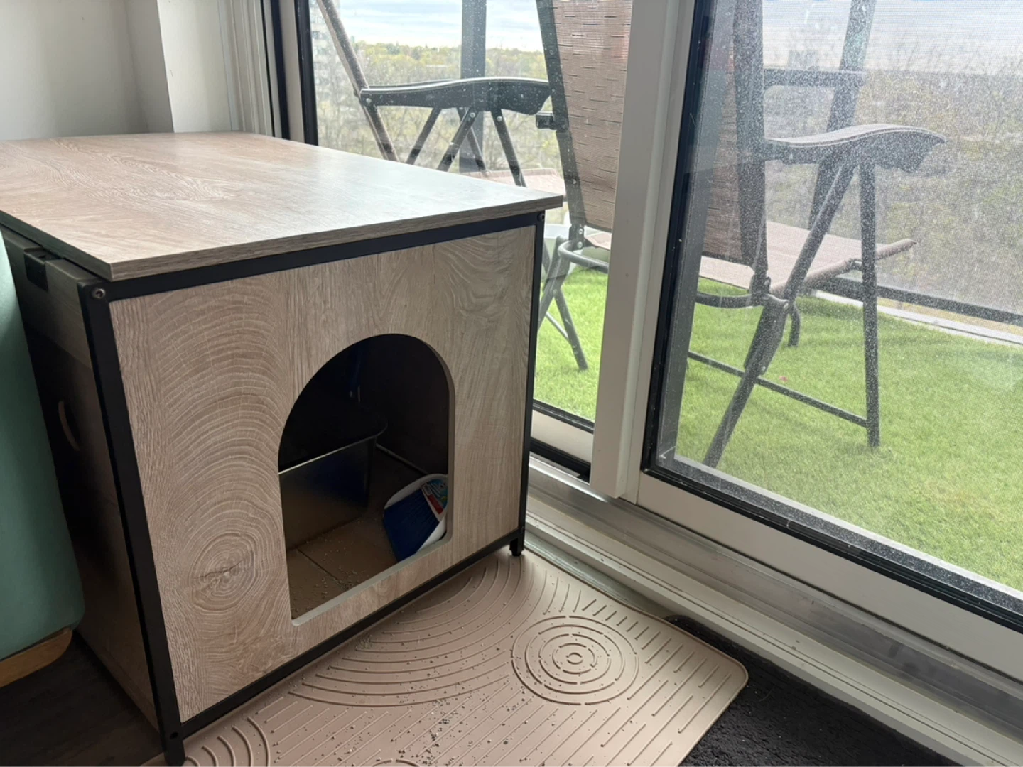 Wood-look Cat Litter Box Enclosure - photo 4