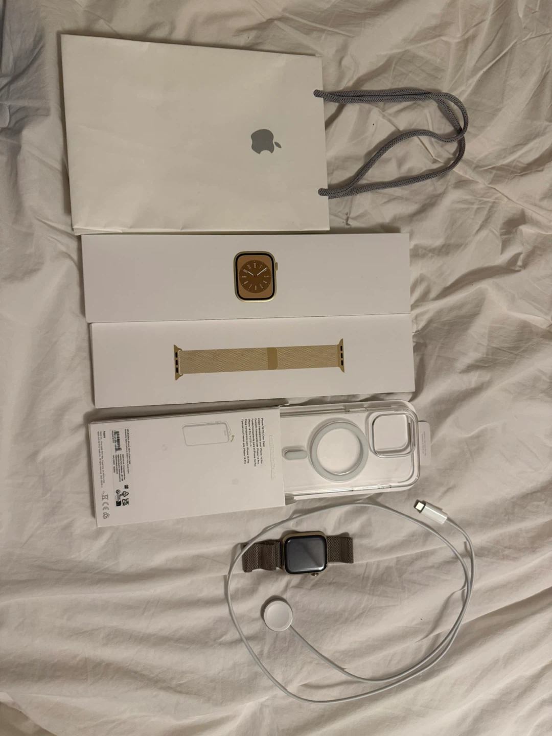 Premium Deal Apple Watch Series 8 watch + bundle - photo 3
