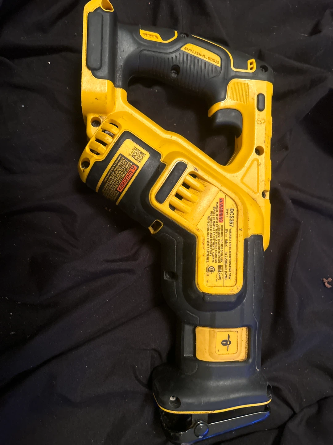 DEWALT DCS557 20V MAX Cordless Brushless Reciprocating Saw - photo 2