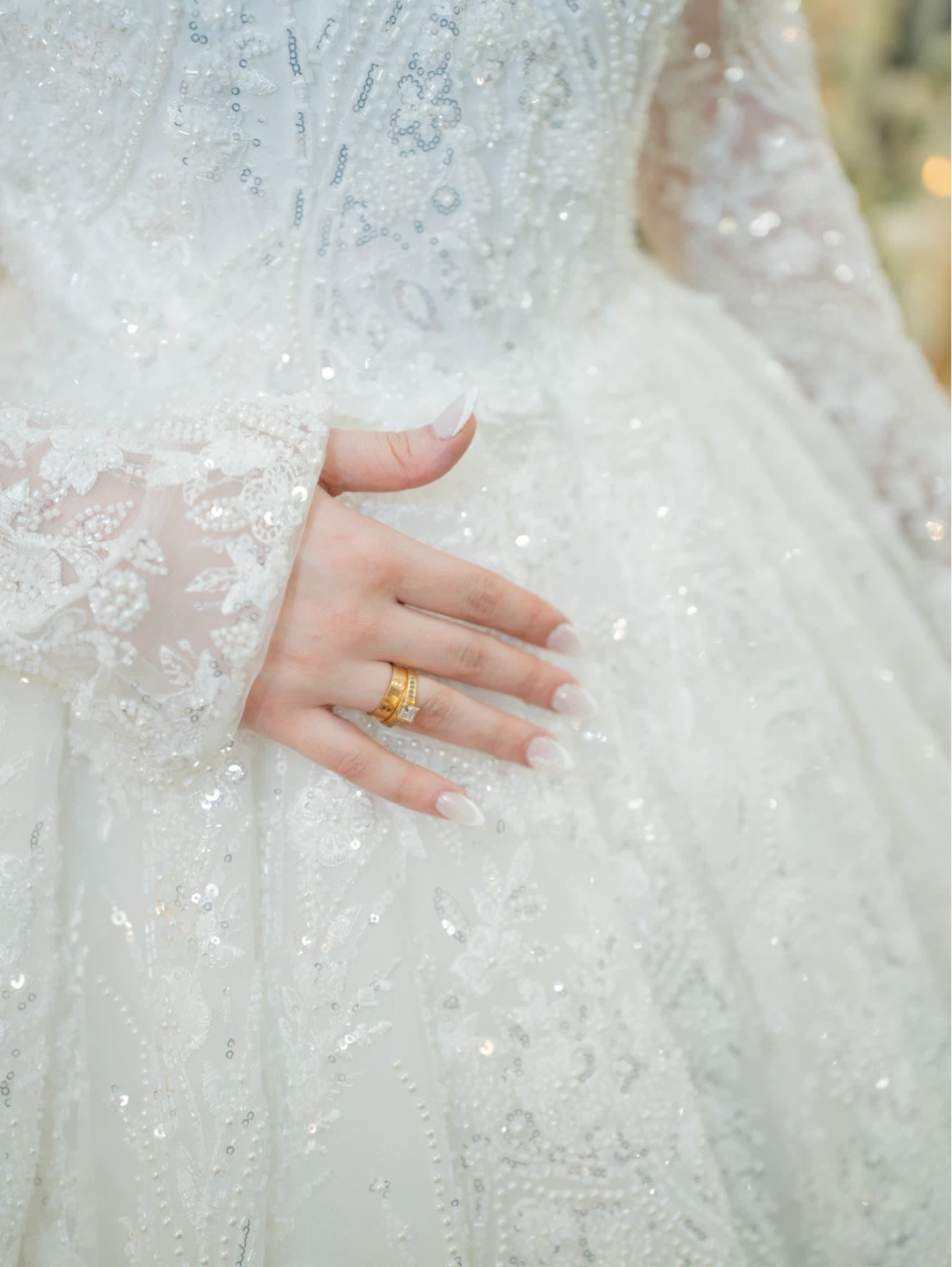 Wedding Dress with Veil and Tiara - photo 4