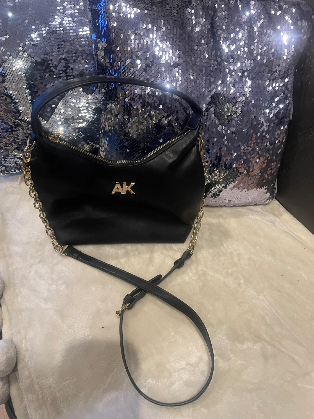 Anne Klein Black crosbady Leather Shoulder Bag