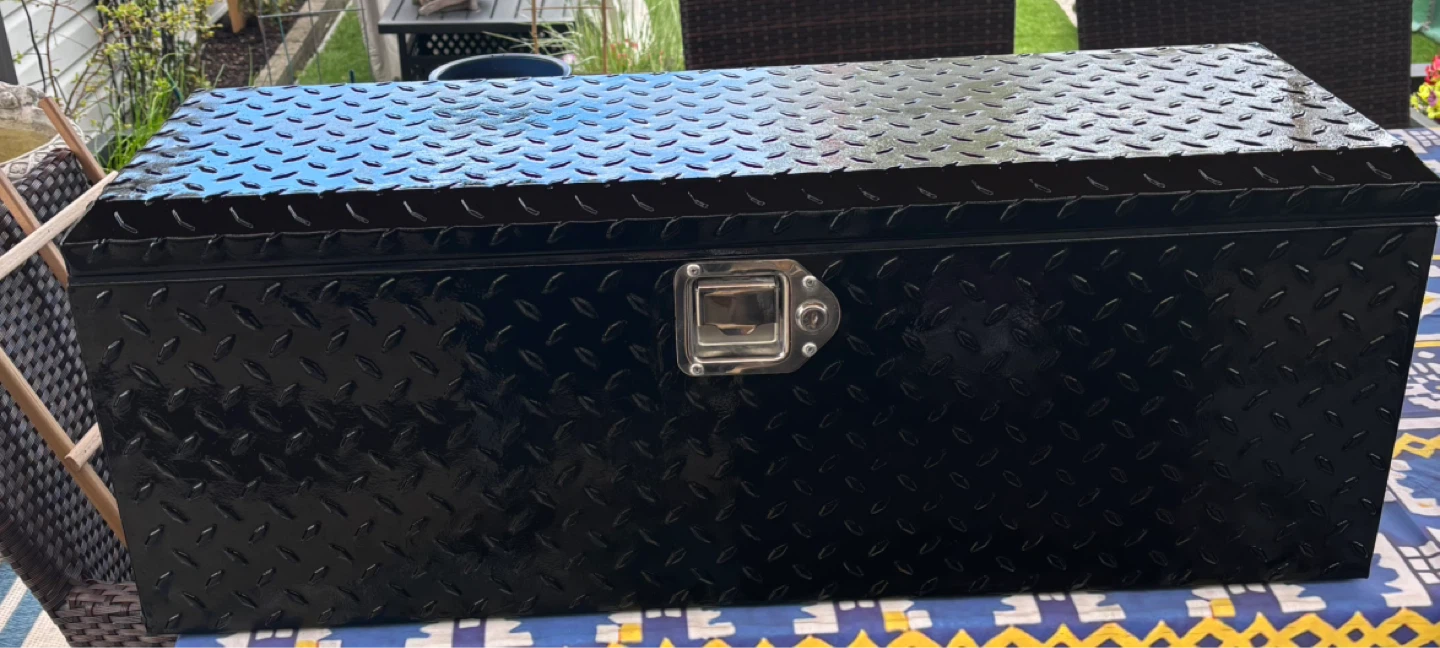 Black Diamond Plate Truck Box