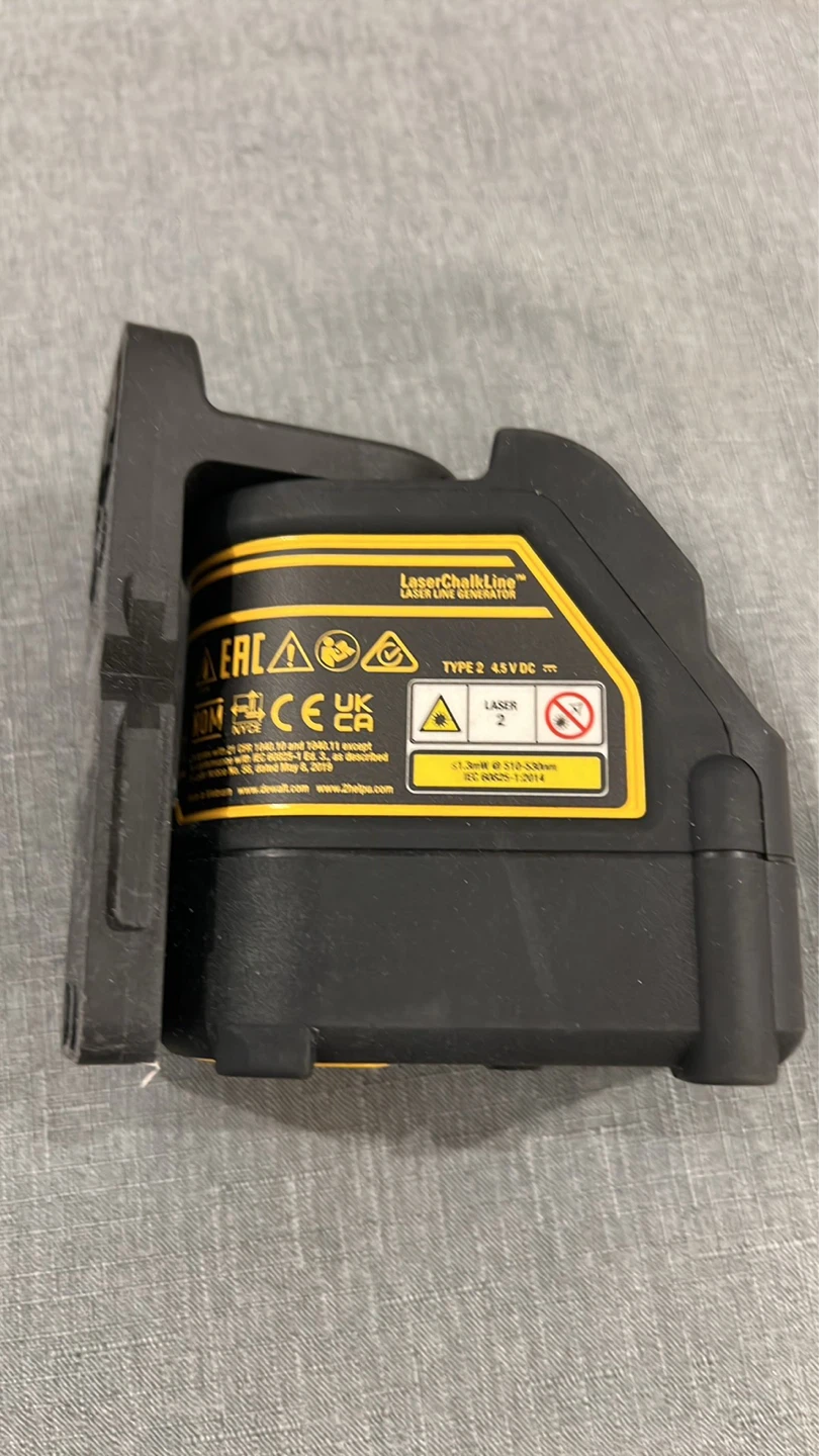 -Like New- Dewalt Green Laser - photo 2